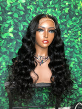 Load image into Gallery viewer, 28in Loose Curl 5x5 Transparent closure wig

